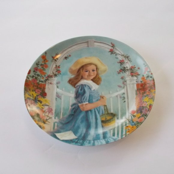 Vintage "Jack and Jill" 1986 Plate by Reco, Approximately 8.5" - Picture 2 of 3